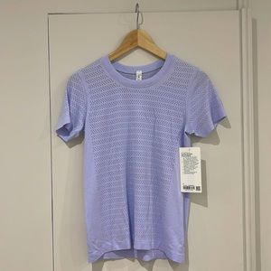 BNWT Lululemon Swiftly Breathe Short Sleeve size 4